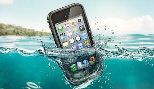 手机掉水里了但是一切正常，手机掉水里了应该怎么处理